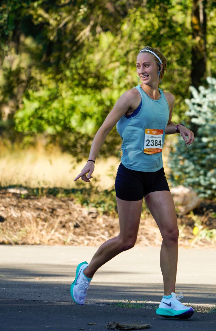 As A 32-Year-Old Mother Of 3, My Sister-In-Law Ran Her First-Ever Marathon Today