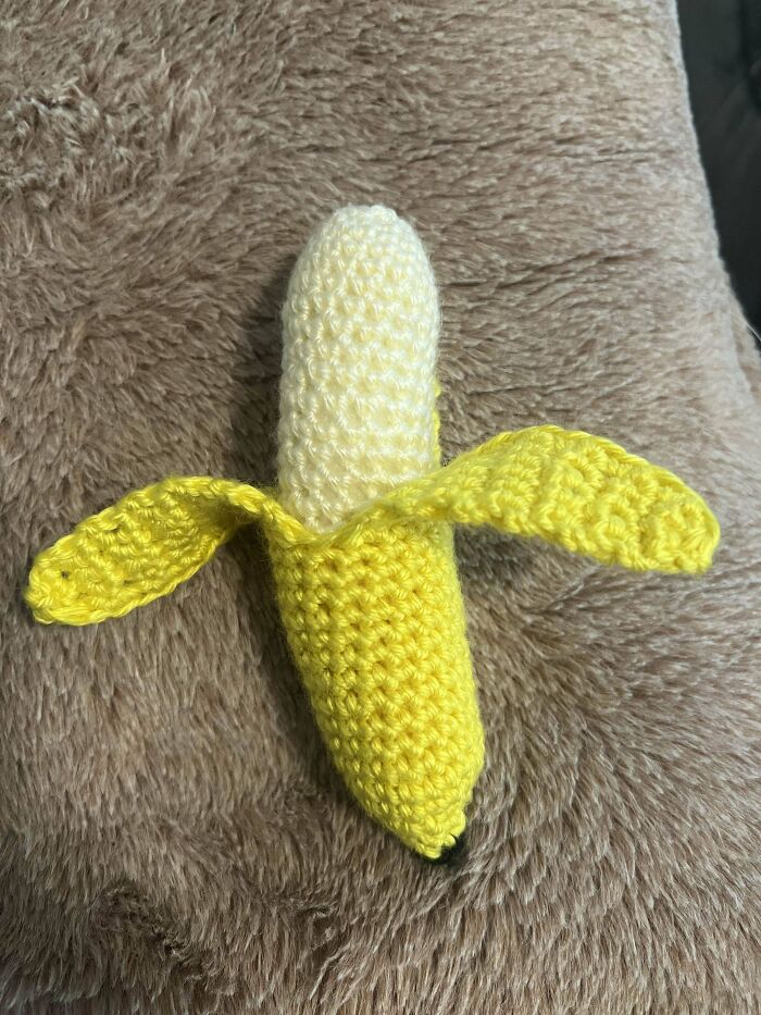 Making My Niece Play Food For Christmas. How Many Slices Of Bread Should I Include?