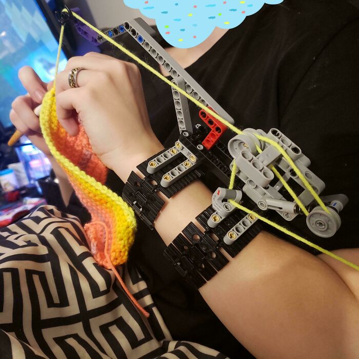 I Used LEGO And Made My Wife A Yarn Holding Brace With Tensioner, To Replace Her Finger