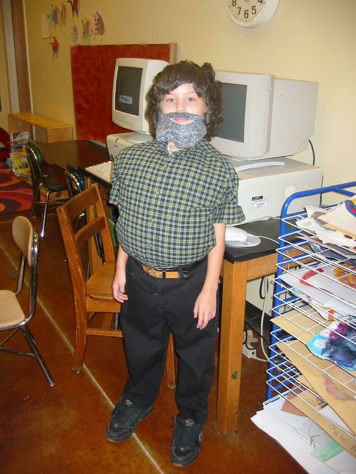 I (Female) Insisted On Dressing Up As Steve Wozniak For 'Historical Figures' Day In Elementary School