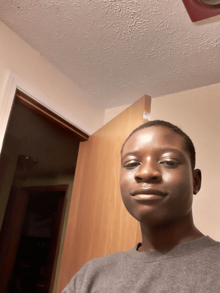 I Took A Picture Of Myself Everyday For One Day