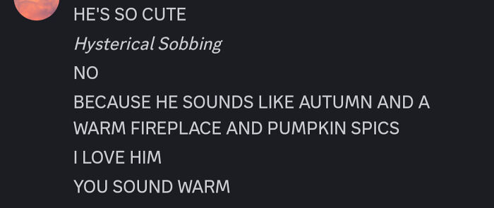 Text exchange with rare compliments describing someone's voice as autumn and pumpkin spice.