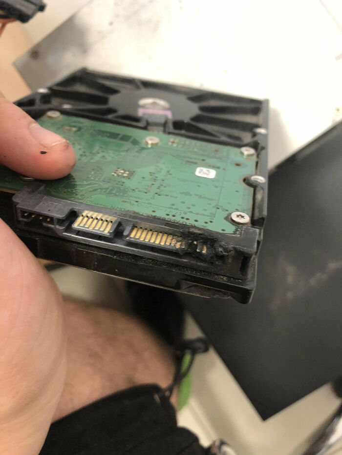 Costumer Came In Today Almost In Tears Asking Us If We Can Recover Her 5+years Of Work Data