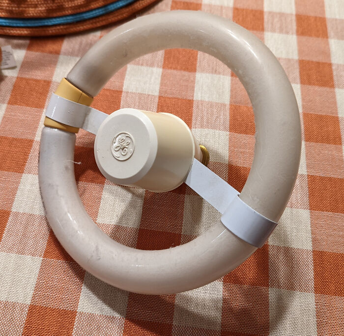 32 Year Light Bulb Finally Dies