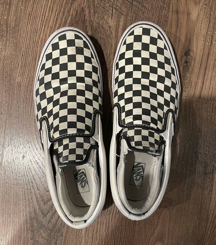 No entendía por qué no podía ponerme los zapatos. Mi hijo de 6 años había metido los suyos dentro