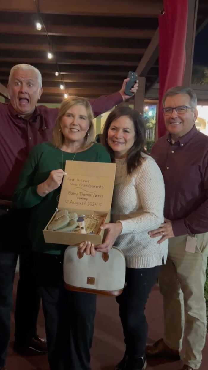 Besties Who Fell Pregnant At The Same Time Had Their Wish Come True After Their Kids Got Married - 14