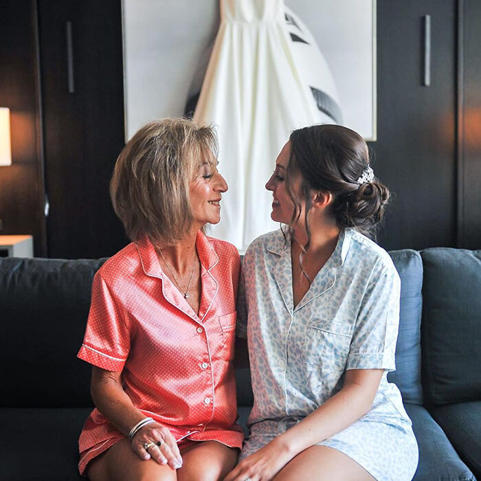 Dreamy Comfort For Your Bridesmaids With Serenedelicacy Satin Pajama Set 