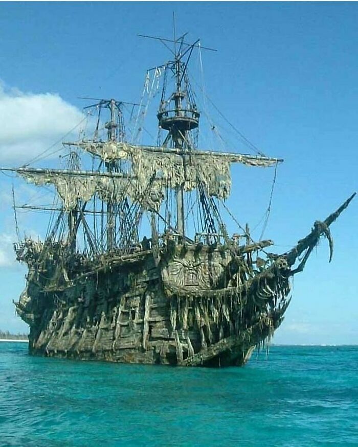 Deserted-Forgotten-Places-Pics