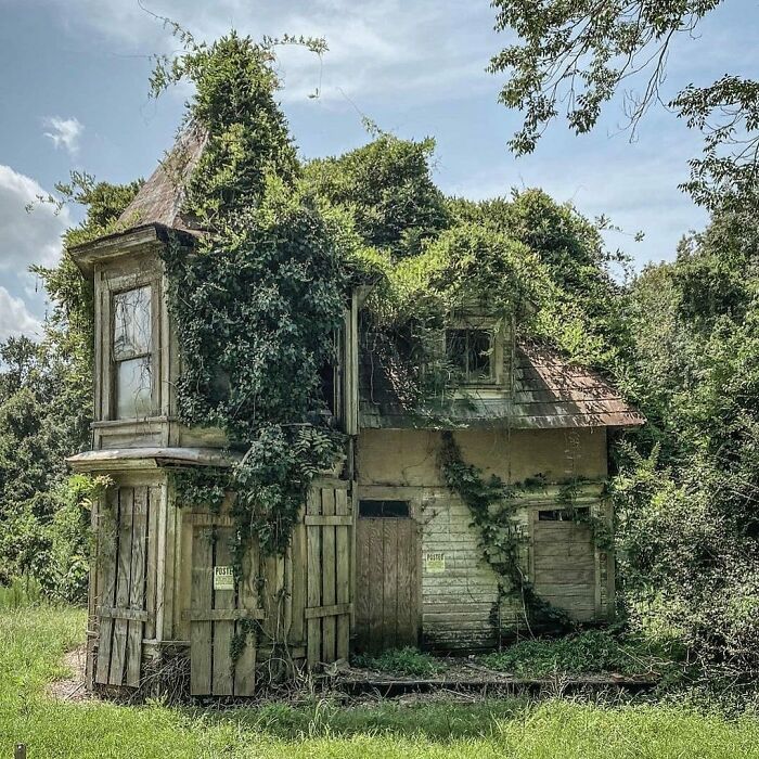 Deserted-Forgotten-Places-Pics