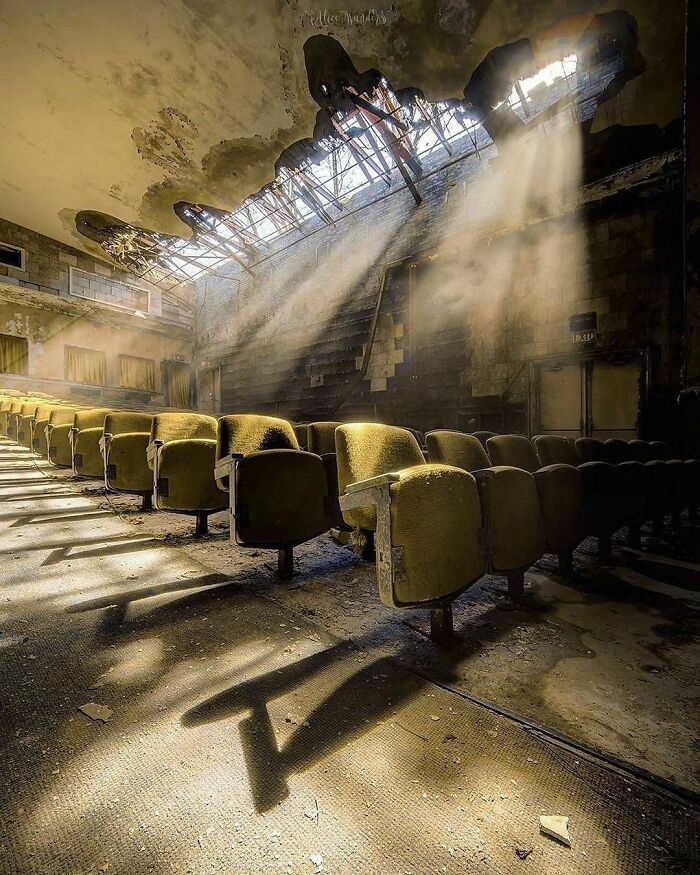 Deserted-Forgotten-Places-Pics