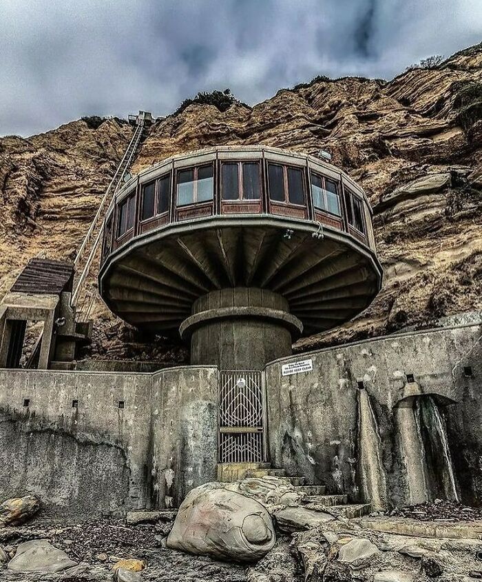 Deserted-Forgotten-Places-Pics