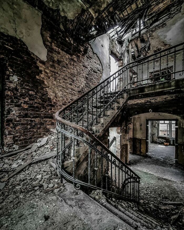 Deserted-Forgotten-Places-Pics