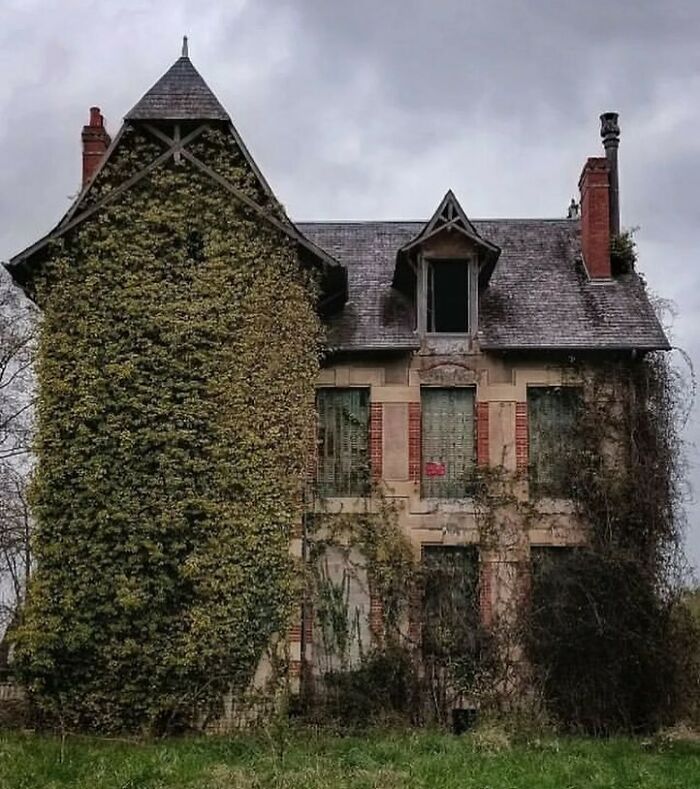 Deserted-Forgotten-Places-Pics