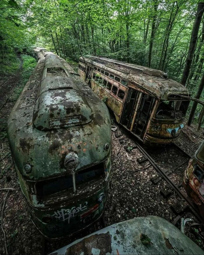 Deserted-Forgotten-Places-Pics