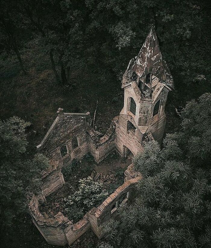 Deserted-Forgotten-Places-Pics