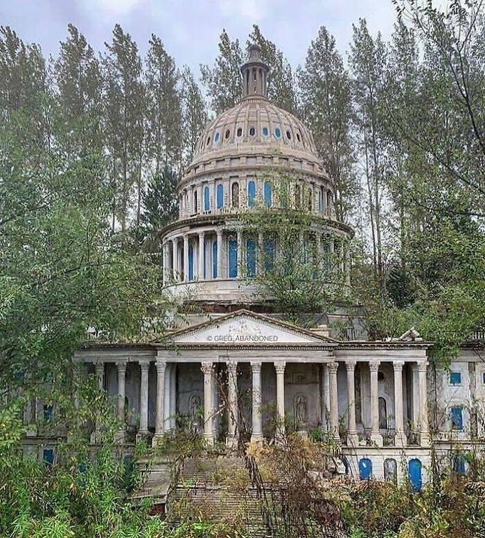 Deserted-Forgotten-Places-Pics