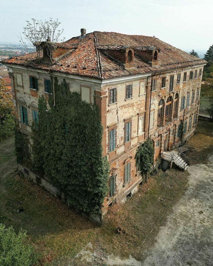 Deserted-Forgotten-Places-Pics