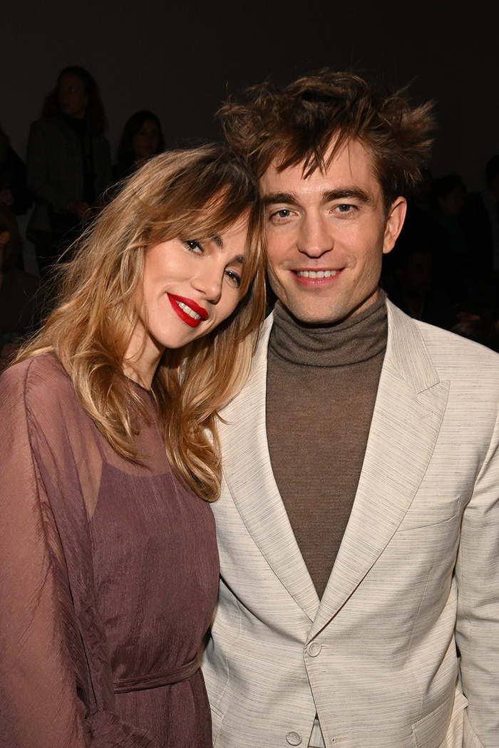 &ldquo;Child Hit The Genetic Lottery&rdquo;: Robert Pattinson And Suki Waterhouse Share First Pic Of Newborn