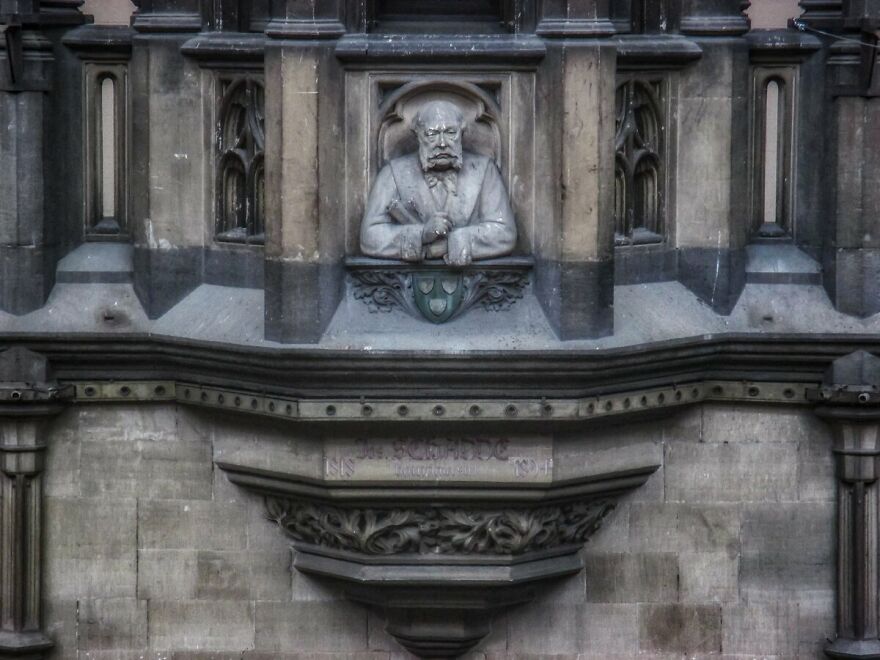For 20 Years, People Walked Past The Abandoned Building, Not Realizing What The 15th-Century Walls Were Hiding