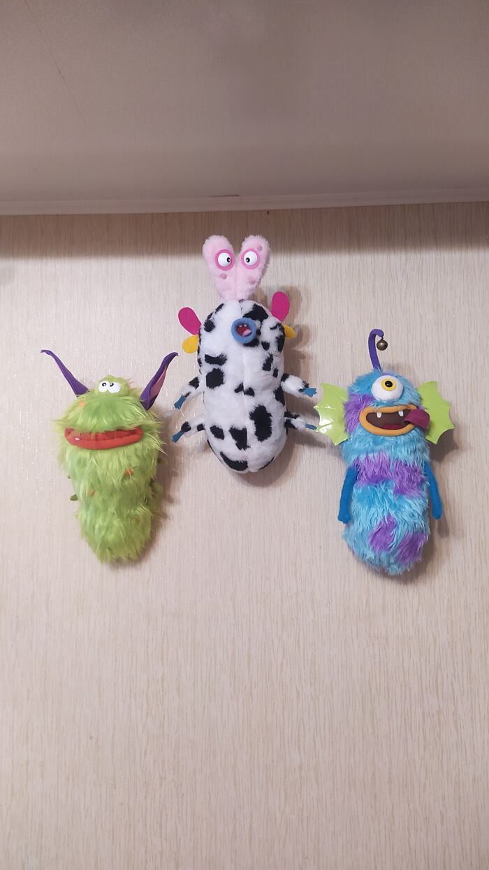 Crazy Monsters On Your Boring Walls (13 Pics) Crazy Monsters On Your Boring Walls (13 Pics)