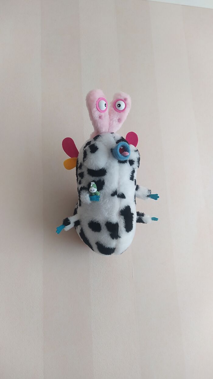 Crazy Monsters On Your Boring Walls (13 Pics) Crazy Monsters On Your Boring Walls (13 Pics)