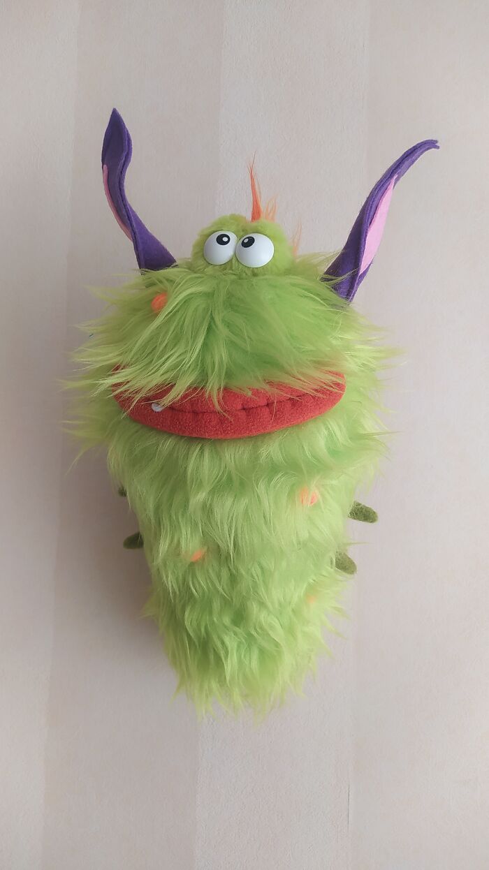 Crazy Monsters On Your Boring Walls (13 Pics) Crazy Monsters On Your Boring Walls (13 Pics)