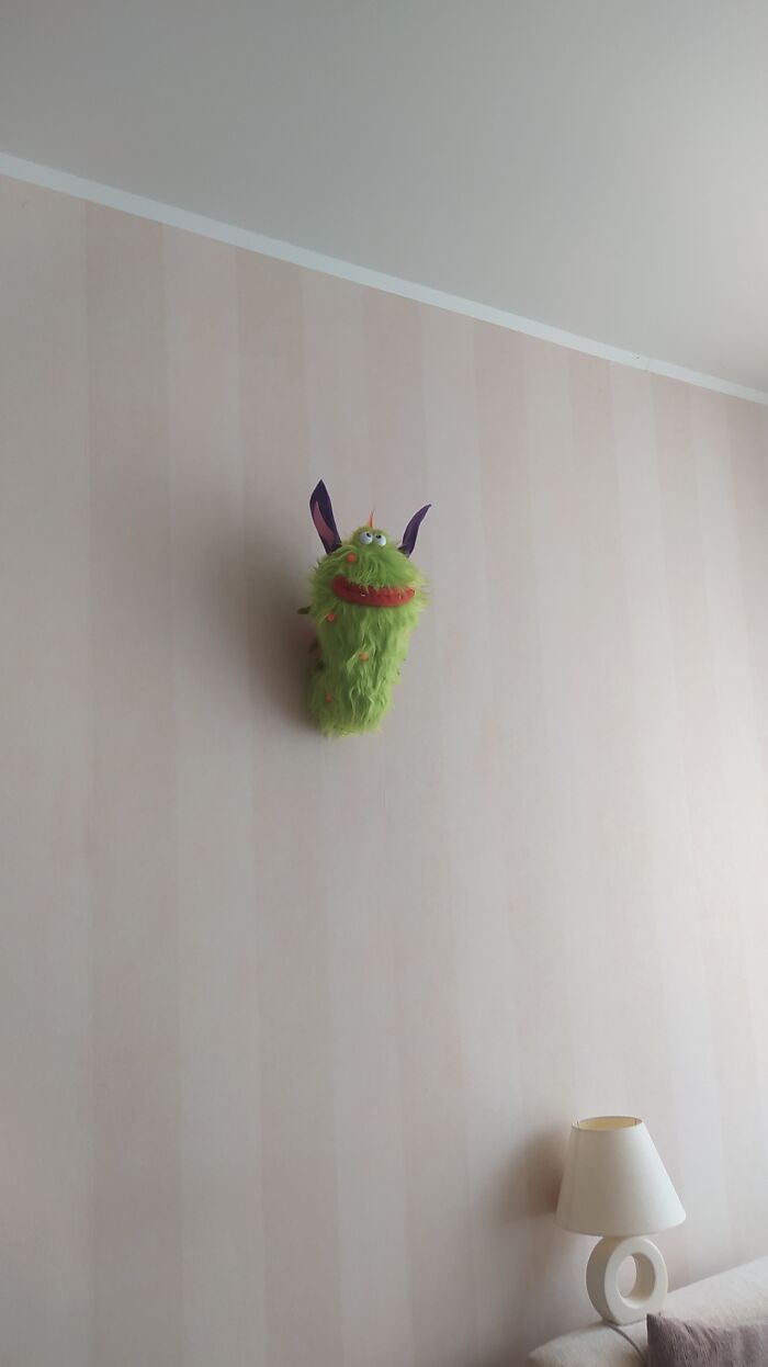 Crazy Monsters On Your Boring Walls (13 Pics) Crazy Monsters On Your Boring Walls (13 Pics)