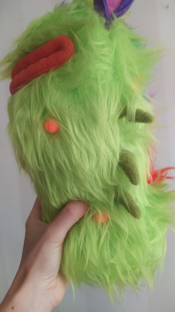 Crazy Monsters On Your Boring Walls (13 Pics) Crazy Monsters On Your Boring Walls (13 Pics)