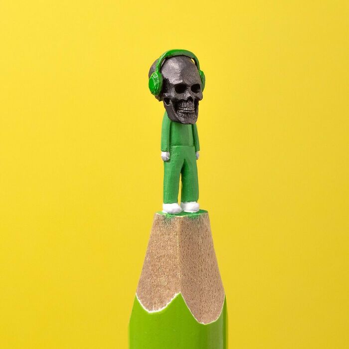 Impressive Miniature Sculptures On The Tip Of A Pencil (New Pics)