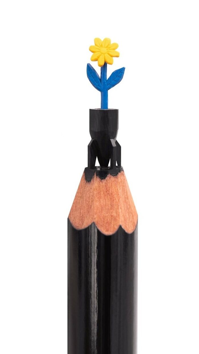 Impressive Miniature Sculptures On The Tip Of A Pencil (New Pics)