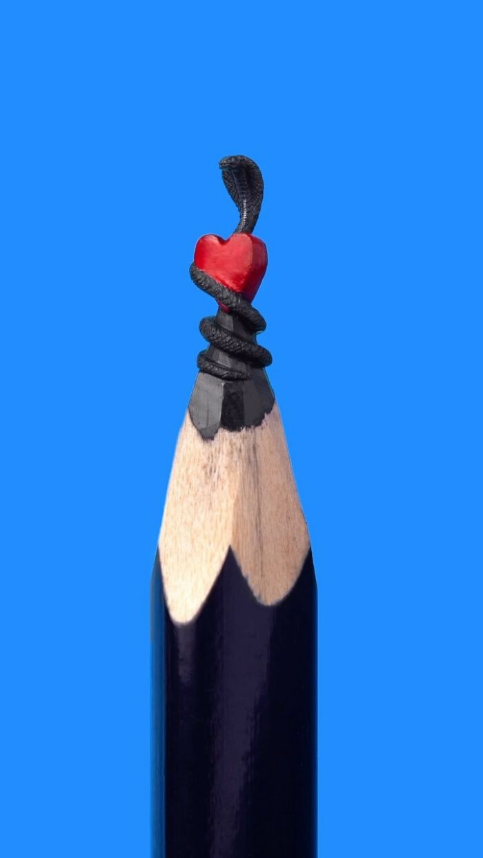 Impressive Miniature Sculptures On The Tip Of A Pencil (New Pics)