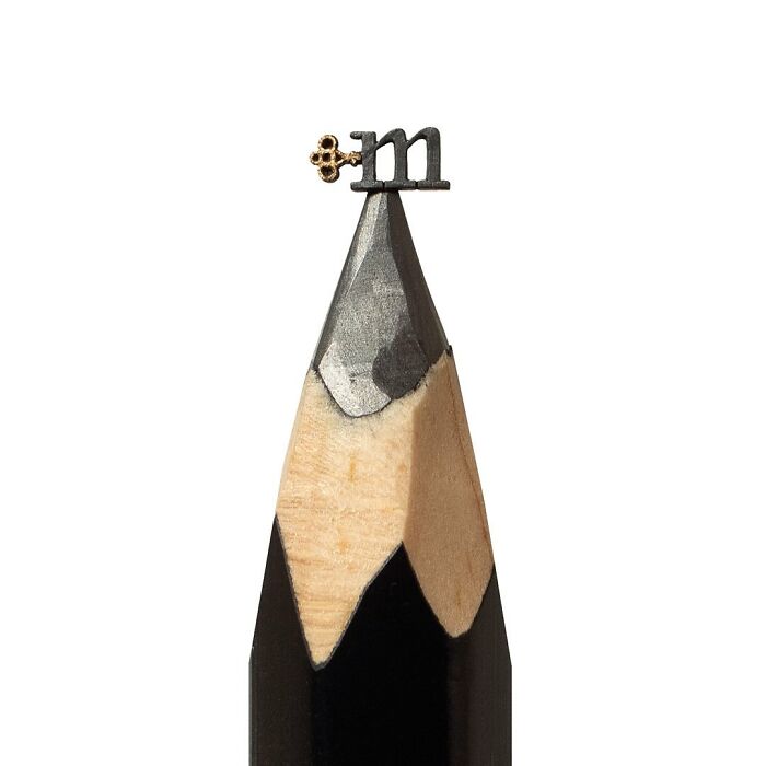 Impressive Miniature Sculptures On The Tip Of A Pencil (New Pics)