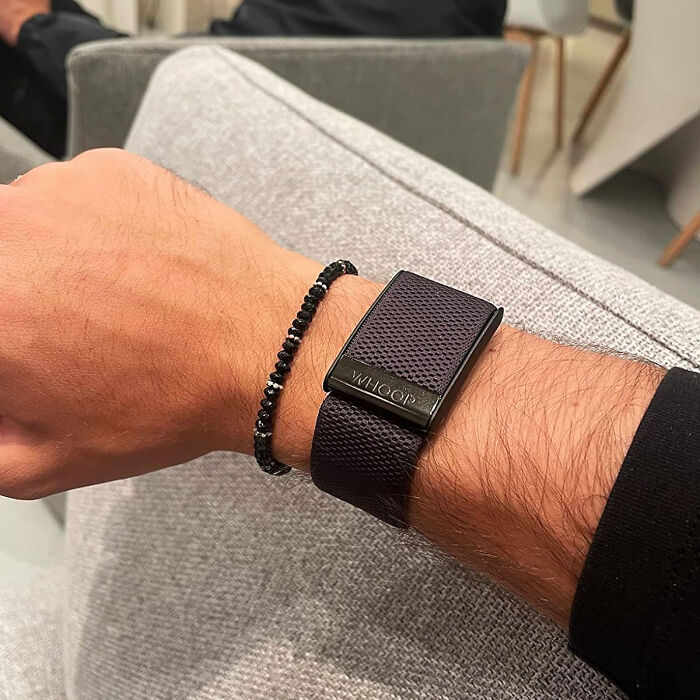 Experience Personalized Fitness Tracking With Whoop 4.0 Device & App - Join Athletes And Enthusiasts In Achieving Wellness!