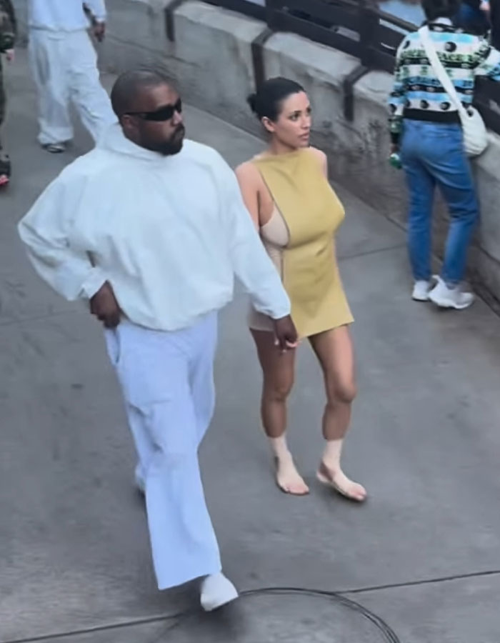 Bianca Censori Covers Up For Disneyland Date With Kanye West, Walks Barefoot Around The Park