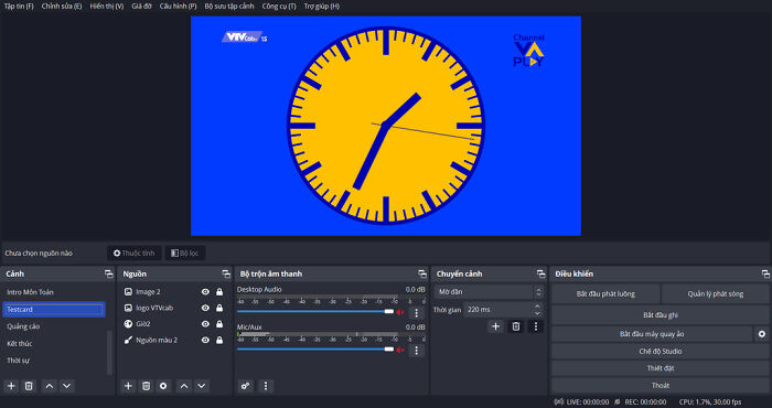 OBS Studio interface displaying a clock graphic on a blue background, highlighting free software features.