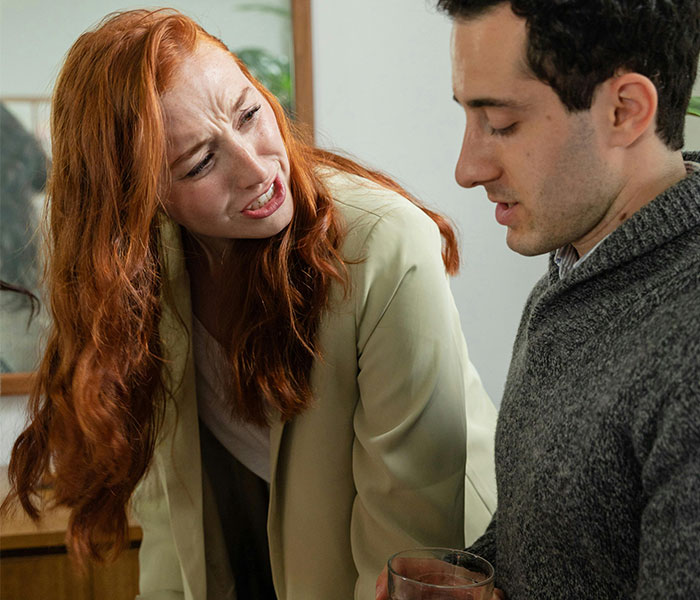 "I've Never Been So Disgusted With Her": GF Cooks Guy Steaks, Pretends She's An Idiot