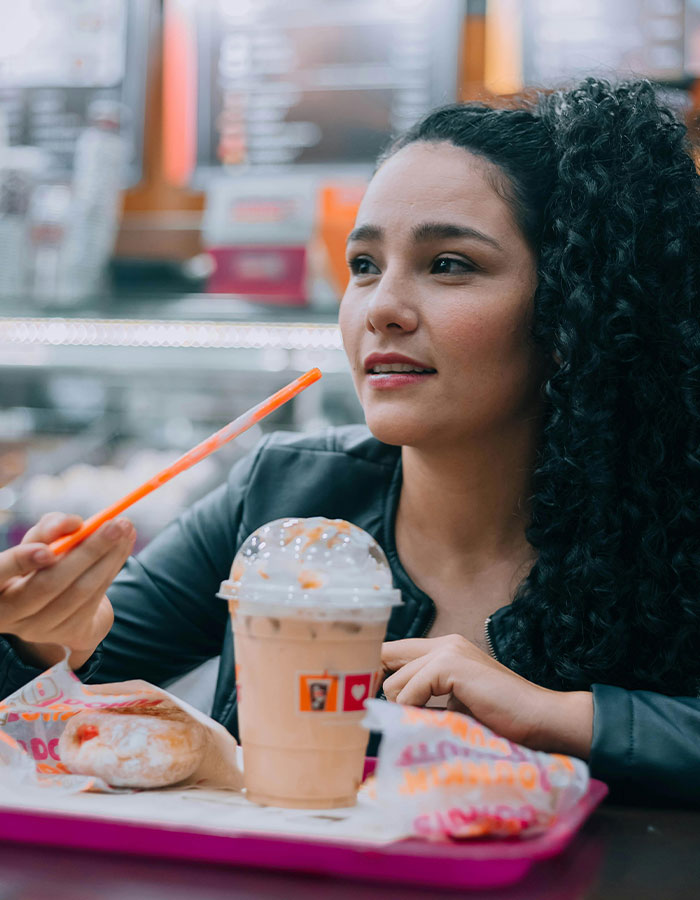 Customers Baffled As More And More Fast-Food Restaurants Post Limits On Eating Time Customers Baffled As More And More Fast-Food Restaurants Post Limits On Eating Time