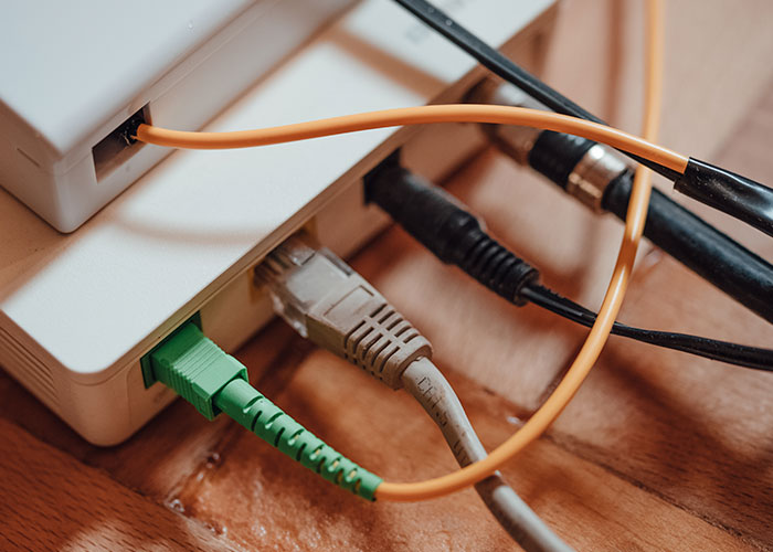 “If Buying Isn’t Owning, Piracy Isn’t Stealing”: 35 Tech Products That Are Huge Scams - 33