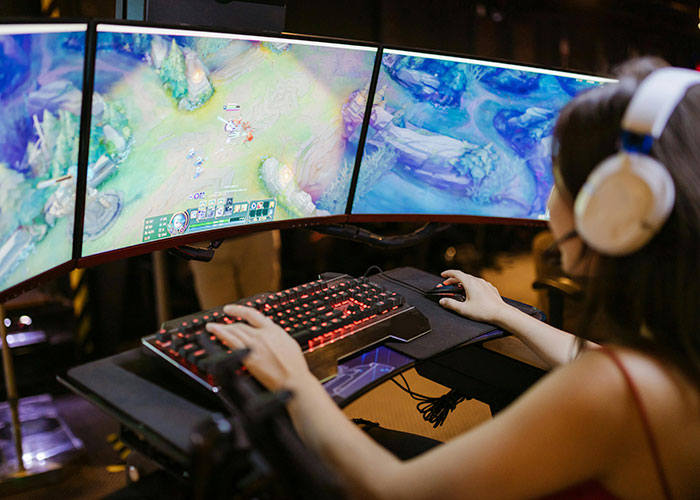 “If Buying Isn’t Owning, Piracy Isn’t Stealing”: 35 Tech Products That Are Huge Scams - 44