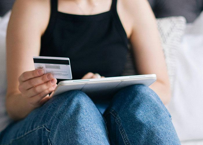 “If Buying Isn’t Owning, Piracy Isn’t Stealing”: 35 Tech Products That Are Huge Scams - 28