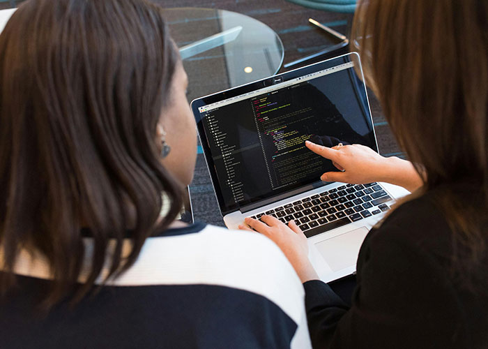 “If Buying Isn’t Owning, Piracy Isn’t Stealing”: 35 Tech Products That Are Huge Scams - 12