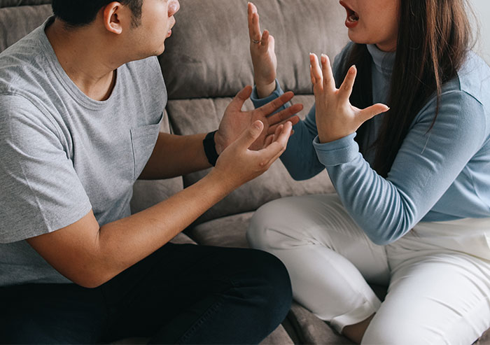 “They Swim And Die”: Aunt Refuses To Apologize For Ending Fish’s Life, Screams When Karma Hits “They Swim And Die”: Aunt Refuses To Apologize For Ending Fish’s Life, Screams When Karma Hits