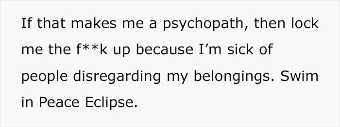 “They Swim And Die”: Aunt Refuses To Apologize For Ending Fish’s Life, Screams When Karma Hits “They Swim And Die”: Aunt Refuses To Apologize For Ending Fish’s Life, Screams When Karma Hits