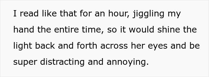 Woman Invades Personal Space On A Plane, Flier Comes Up With A Genius Plan To Get Back At Her - 6