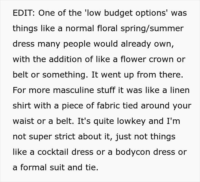 Nerdy Couple Wants A Fantasy Wedding, Guests Say They're Uncomfortable With The Theme - 13