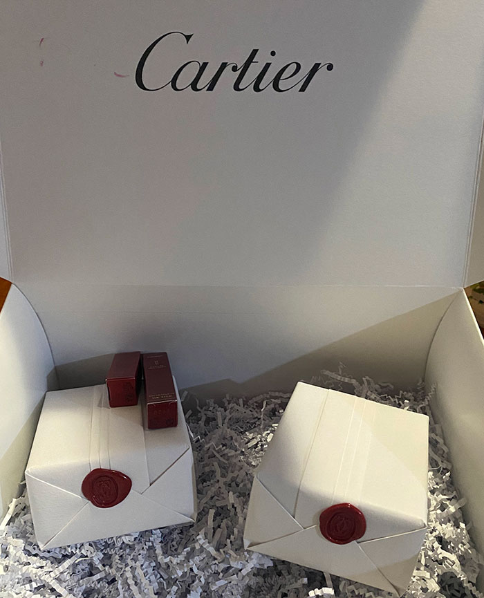 Cartier Sold Man $13k Earrings For $13—They Want Them Back, But The Judge Says They’re His Cartier Sold Man $13k Earrings For $13—They Want Them Back, But The Judge Says They’re His