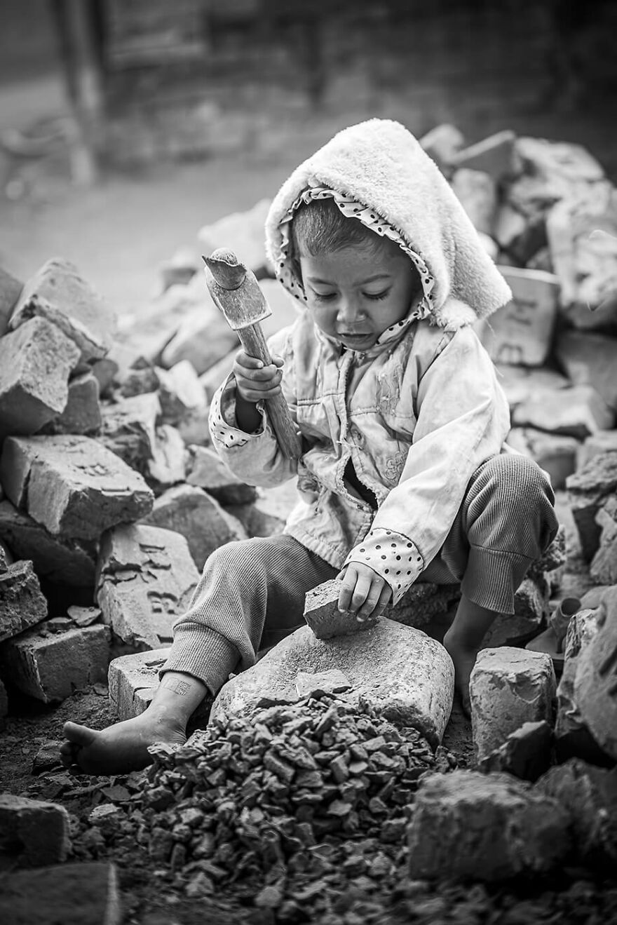 Hana Peskova Unveils The Global Face Of Child Labour (20 Pics)