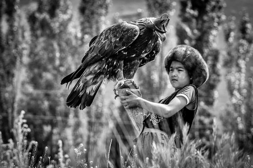 Hana Peskova Unveils The Global Face Of Child Labour (20 Pics)