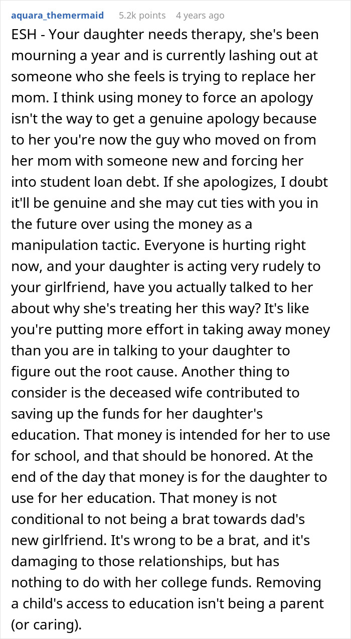 People Beg Dad To Reconsider Canceling Daughter’s Tuition After She Called His GF A “Fat Pig” People Beg Dad To Reconsider Canceling Daughter’s Tuition After She Called His GF A “Fat Pig”