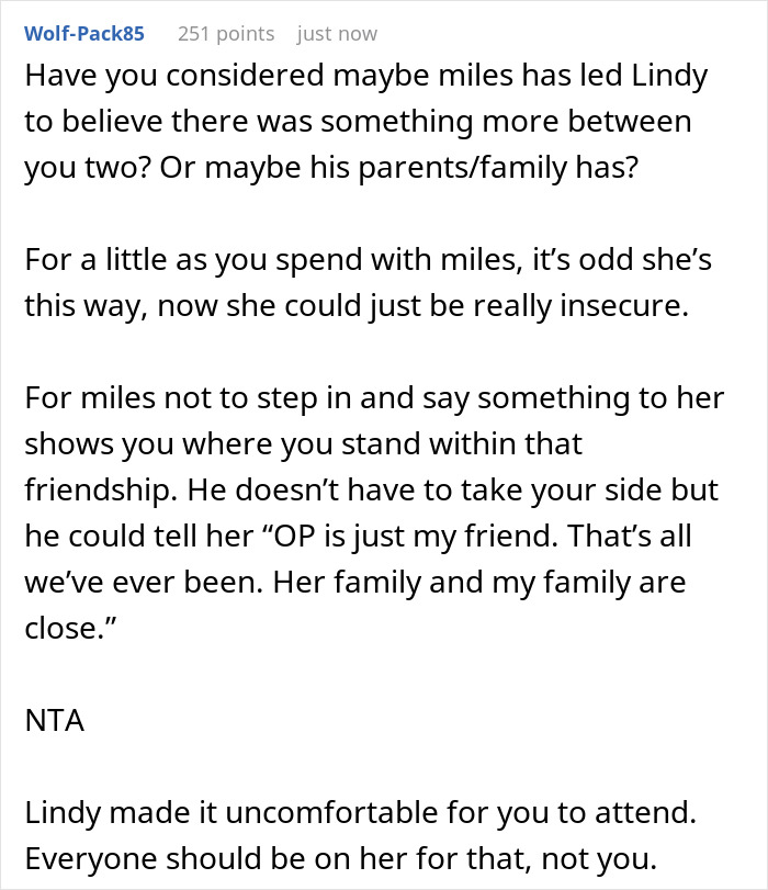 Man&rsquo;s GF Thinks His Childhood Friend Has Hidden Agenda To Date Him, Pressures Her To Admit It